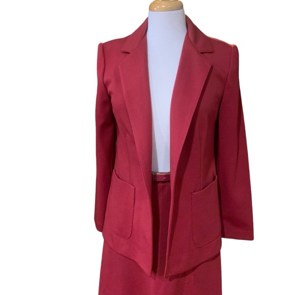 NWT Devon dark red vintage blazer and skirt set with matching belt size 8/10 - Picture 2 of 15
